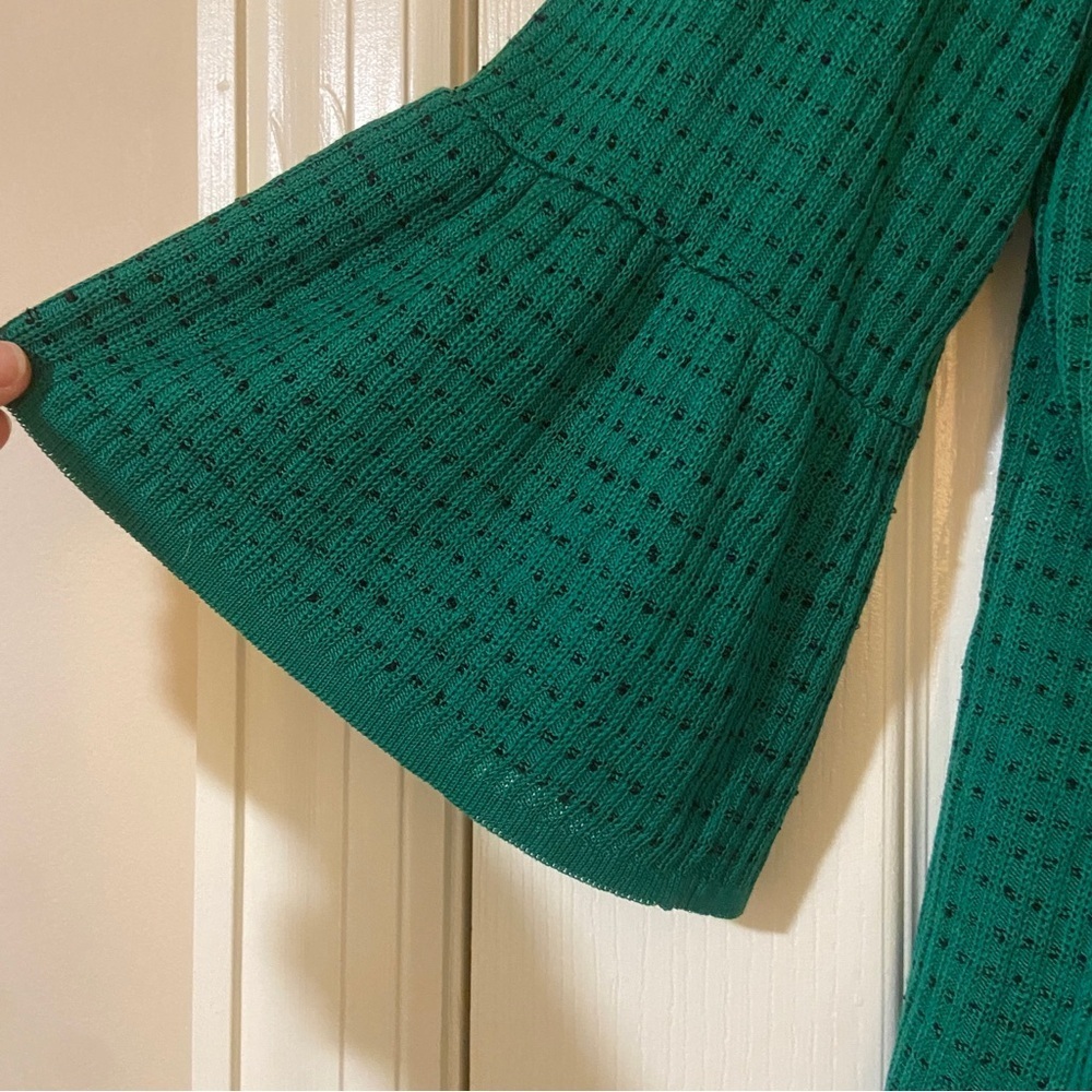 Ming Wang Green Knit Jacket with Black Floral Design - Picture 3 of 13